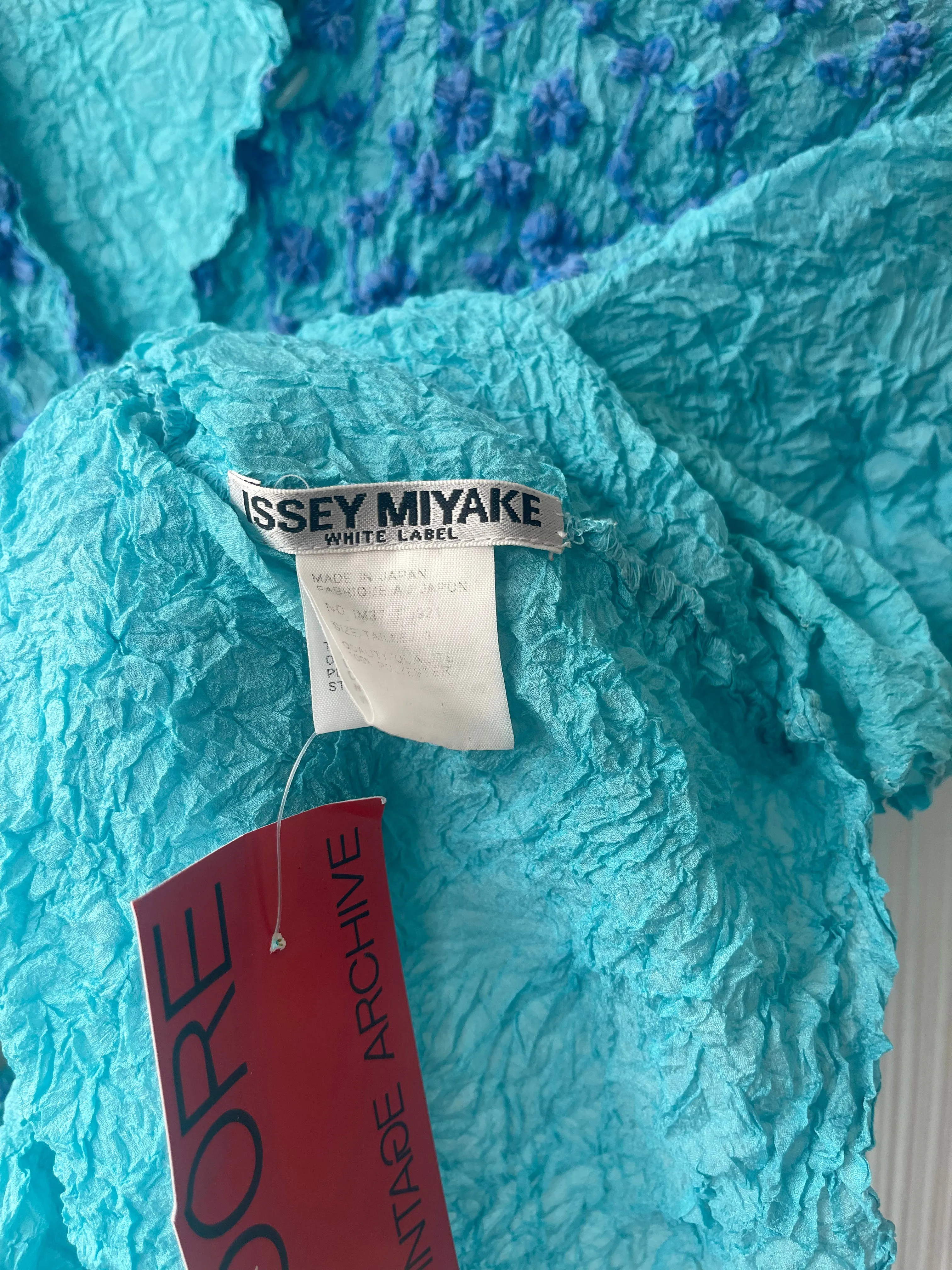 Issey Miyake White Label blue popcorn pleated top